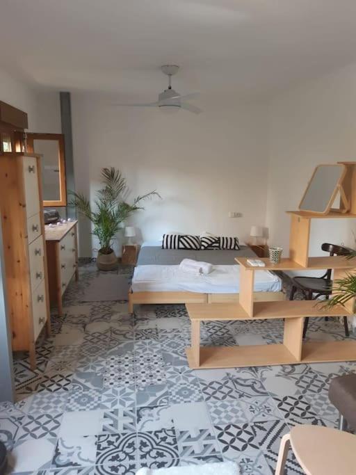 Precioso Apartamento Con A/A En Ruzafa Con Terracita Privada Y Acceso A Un Jardin, Para 2-3 Personas فالنسيا المظهر الخارجي الصورة