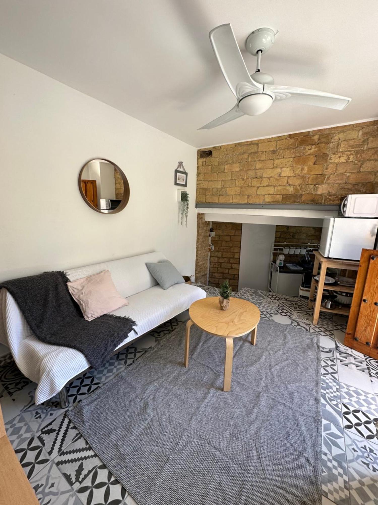 Precioso Apartamento Con A/A En Ruzafa Con Terracita Privada Y Acceso A Un Jardin, Para 2-3 Personas فالنسيا المظهر الخارجي الصورة