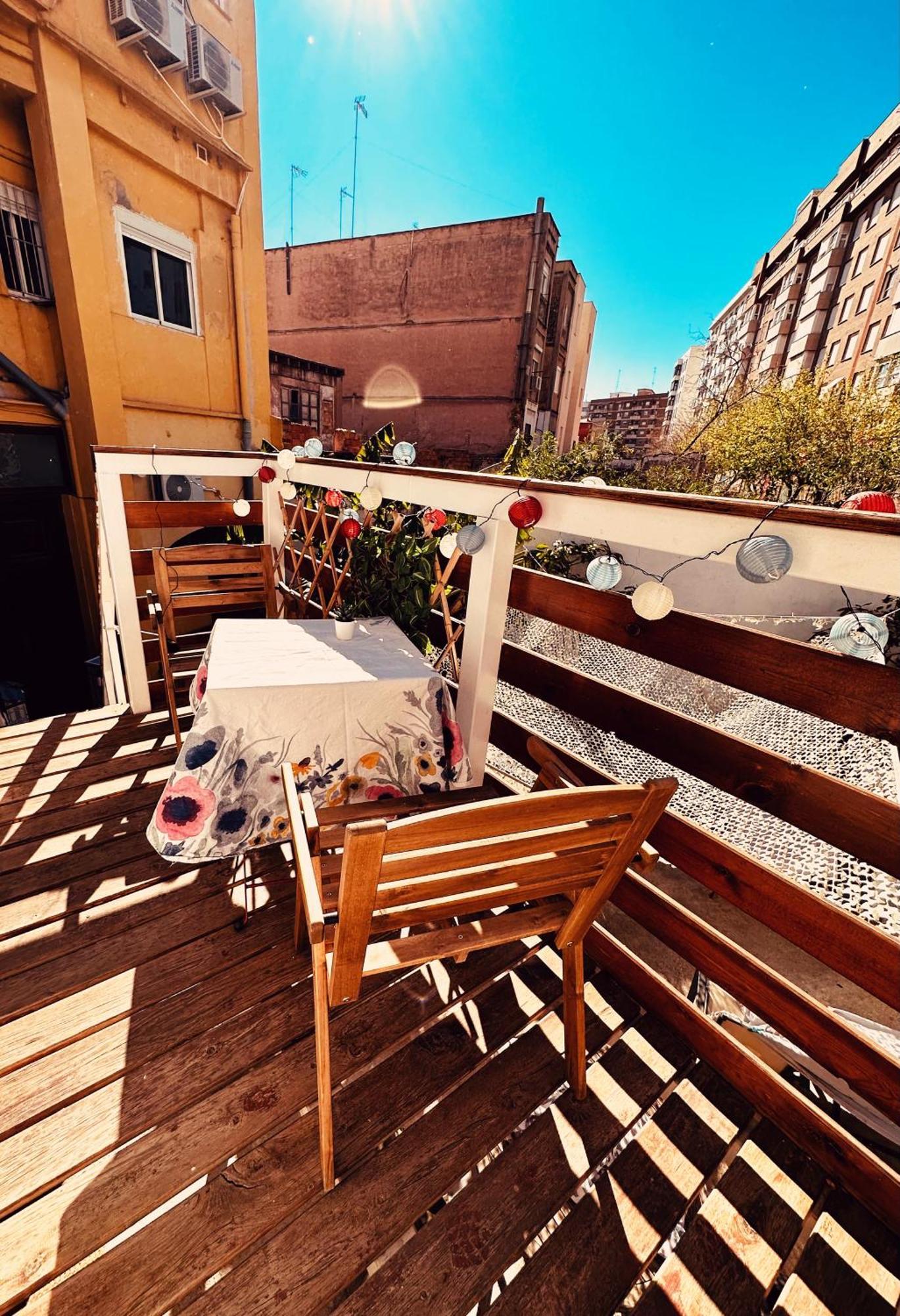 Precioso Apartamento Con A/A En Ruzafa Con Terracita Privada Y Acceso A Un Jardin, Para 2-3 Personas فالنسيا المظهر الخارجي الصورة